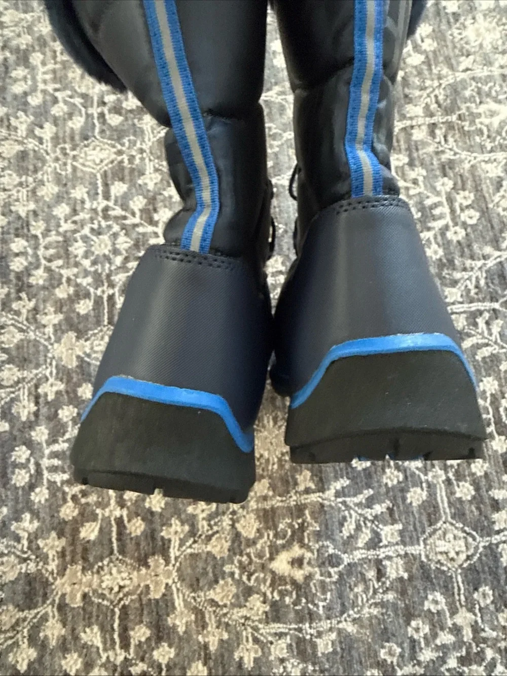 Youth Girls Lands’ End Navy Winter Snow Boots with Faux Fur Trim